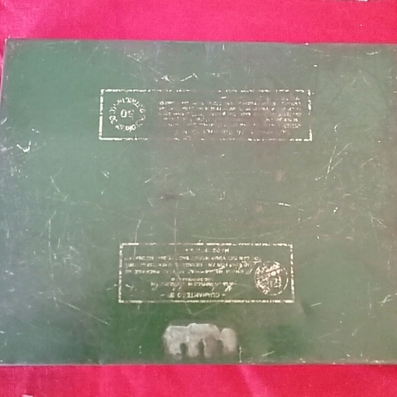 Lucky Strike Cigarette Tin - Picture 5 of 5